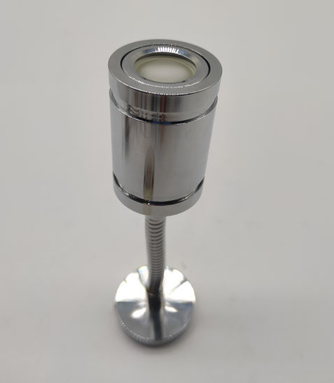 لماذا تعتبر أضواء السيارة ضرورية للقيادة الليلية الآمنة؟